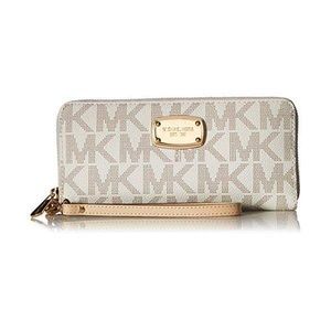 MK Signature Jet Set Travel Continental Wallet